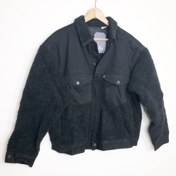 LEVI’S black denim Sherpa trucker jacket - Picture 10 of 14